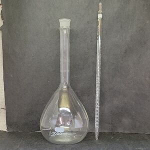 Clear Pyrex 2000ml Glass Flask and 25 Inch 1/10ml Pipette Set